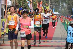 BIB: 46824, 41228, 1640487
                            <button type="button" onclick="openModal(8242014)" class="btn btn-primary btn-sm float-right btn-popup" data-toggle="modal" data-target=".modal-high-quality">
                        <i class="fas fa-shopping-cart"></i> Add to Cart
                    </button>
                                            <button type="button" onclick="isThisMe(8242014, true)" class="btn btn-success btn-sm float-right btn-popup btn-isme hidden" data-toggle="tooltip" data-placement="bottom" title="นี่คือรูปของคุณใช่ไหม คลิกที่นี่เพื่อเอาเข้าอัลบั้ม">
                        <i class="fas fa-plus"></i> Add to album
                    </button>
                    <button type="button" onclick="isThisMe(8242014, false)" class="btn btn-warning btn-sm float-right btn-popup btn-isnotme hidden">
                        <i class="fas fa-ban"></i> Remove from album
                    </button>